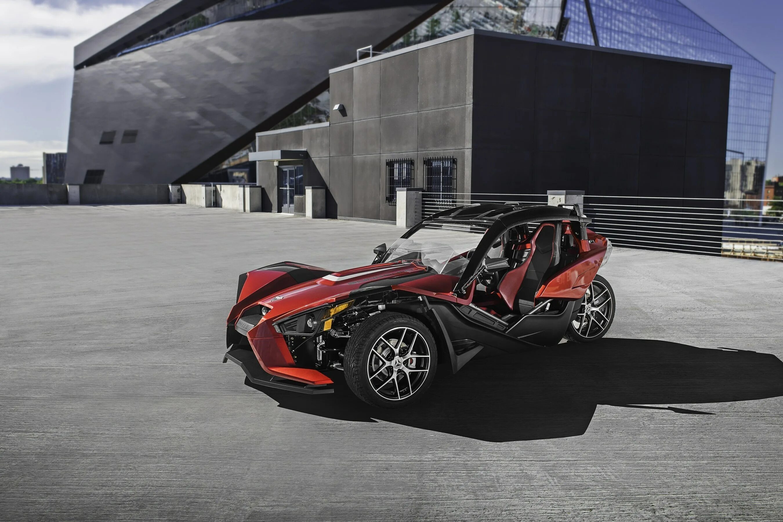 Трицикл Поларис Slingshot. Трёхколёсный спорткар Polaris. Polaris Slingshot SLR. Polaris Slingshot SL. Polaris slingshot