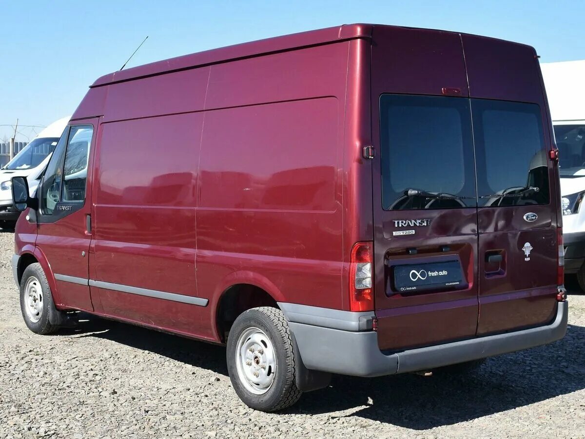 Форд транзит с пробегом россия. Ford Transit 6. Ford Transit 6 поколение. Форд Транзит цельнометаллический фургон 2010. Форд Транзит красный 2000.