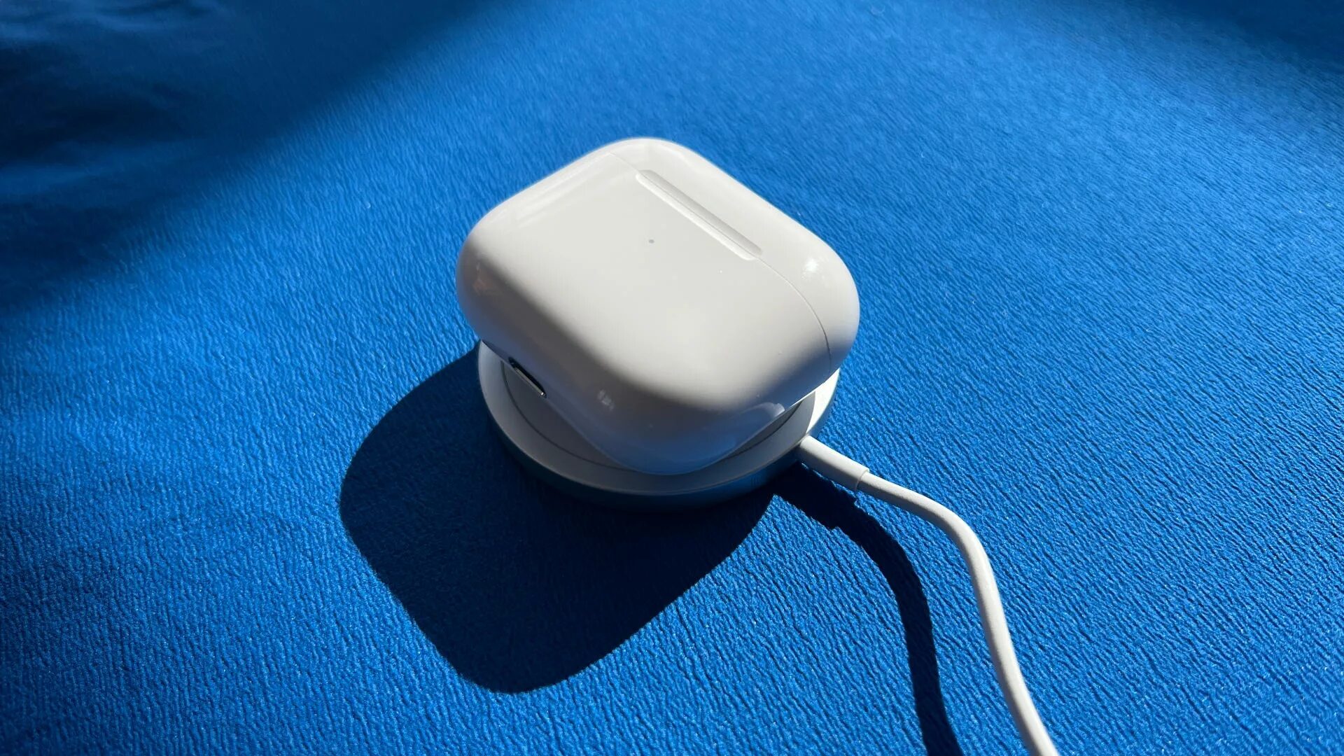 Apple AIRPODS Pro 2 MAGSAFE. Apple AIRPODS Pro MAGSAFE 2021. AIRPODS 3 Pro MAGSAFE. Air pods 3 MAGSAFE. Индикаторы зарядки airpods