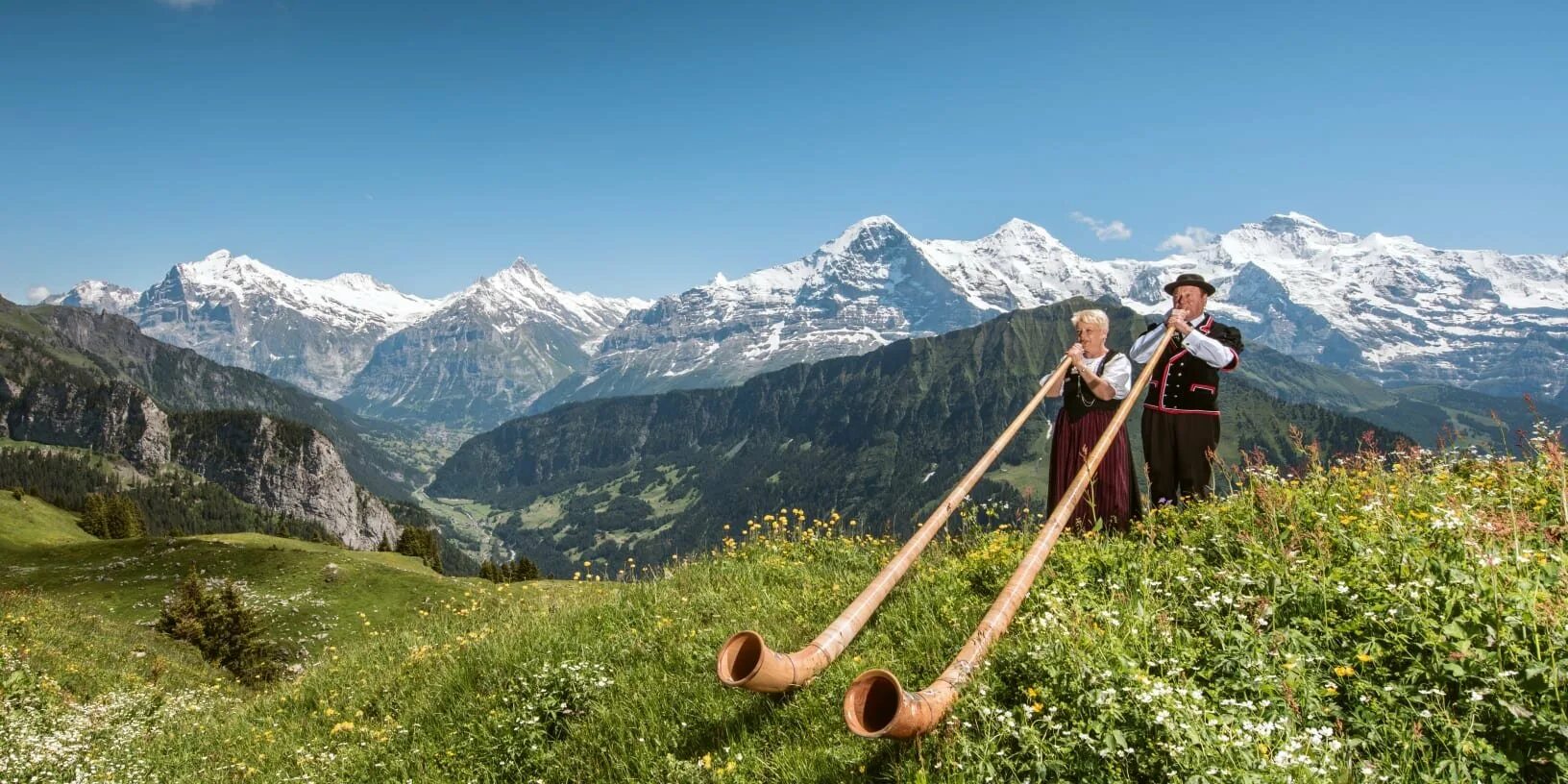 History and traditions. Йодль Швейцария. Йодль Швейцария пастухи. Пастухи в Альпах Йодль. Альпийский Рог Швейцария.