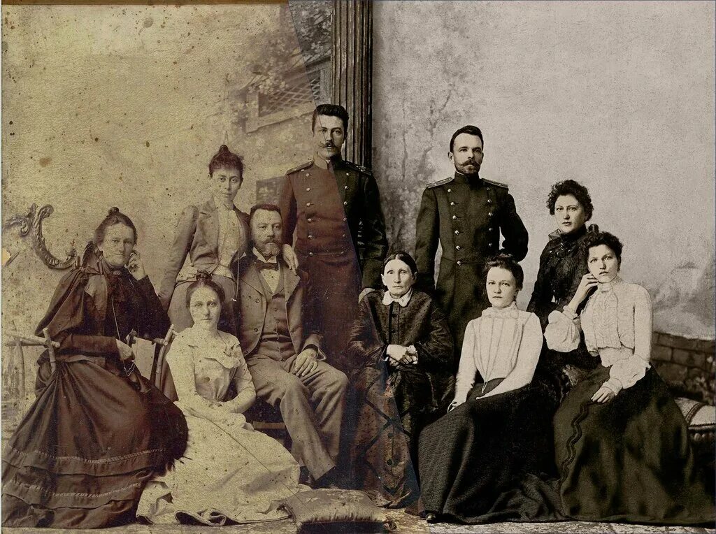 Папаха российской императорской армии. Гатчинский полк. Мужская мода в 1900 америка. Мода лихих 90х. Папаха сибирского казака.