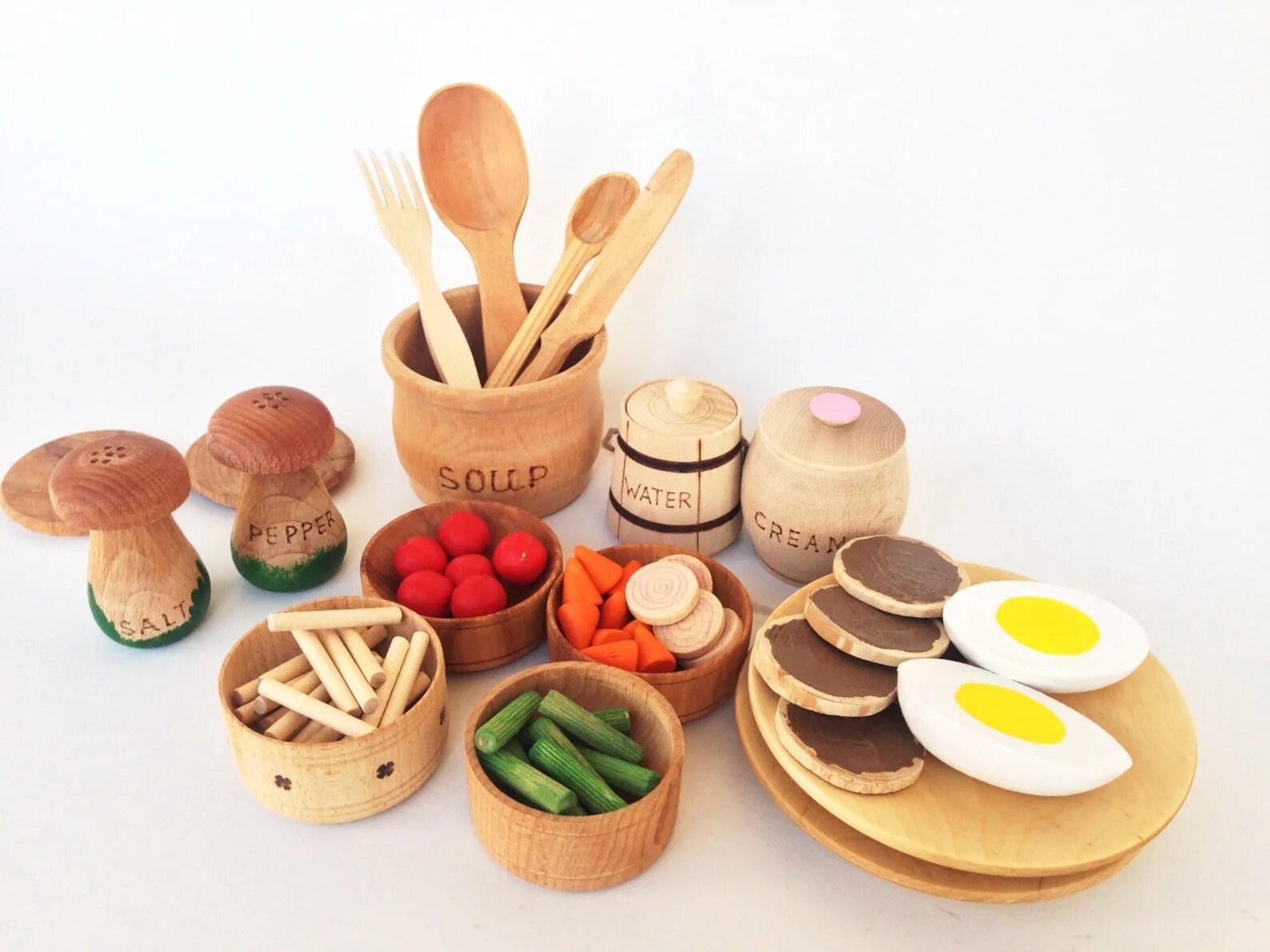 Деревянный набор для кухни. Игрушечная деревянная еда. Деревянная еда для детской кухни. Деревянный набор для кухни детский.