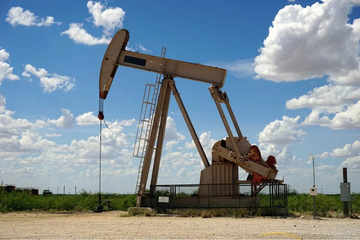 Добыча 1. Нефть. нефтедобыча. нефть фото. нефтедобыча в россии.