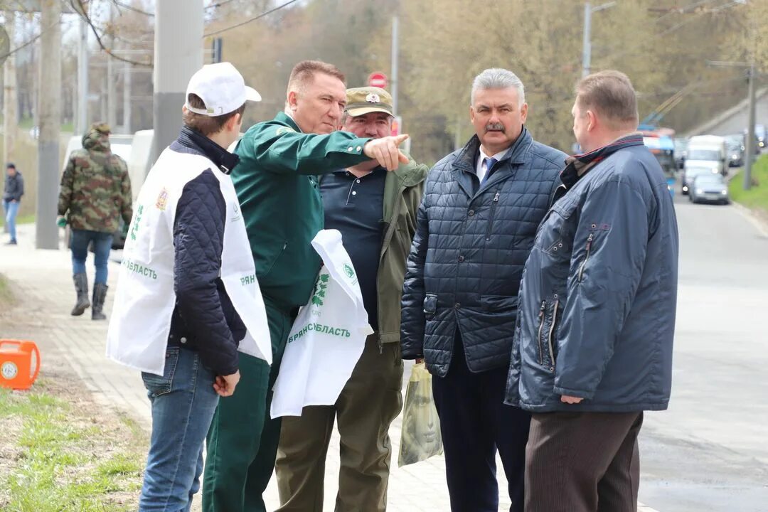 Новости брянска свежие сегодня граница. Управление лесами города Брянска. Управление лесами Брянской области. Брянск благоустройство города. Центр защиты леса Калужской области Брянск.