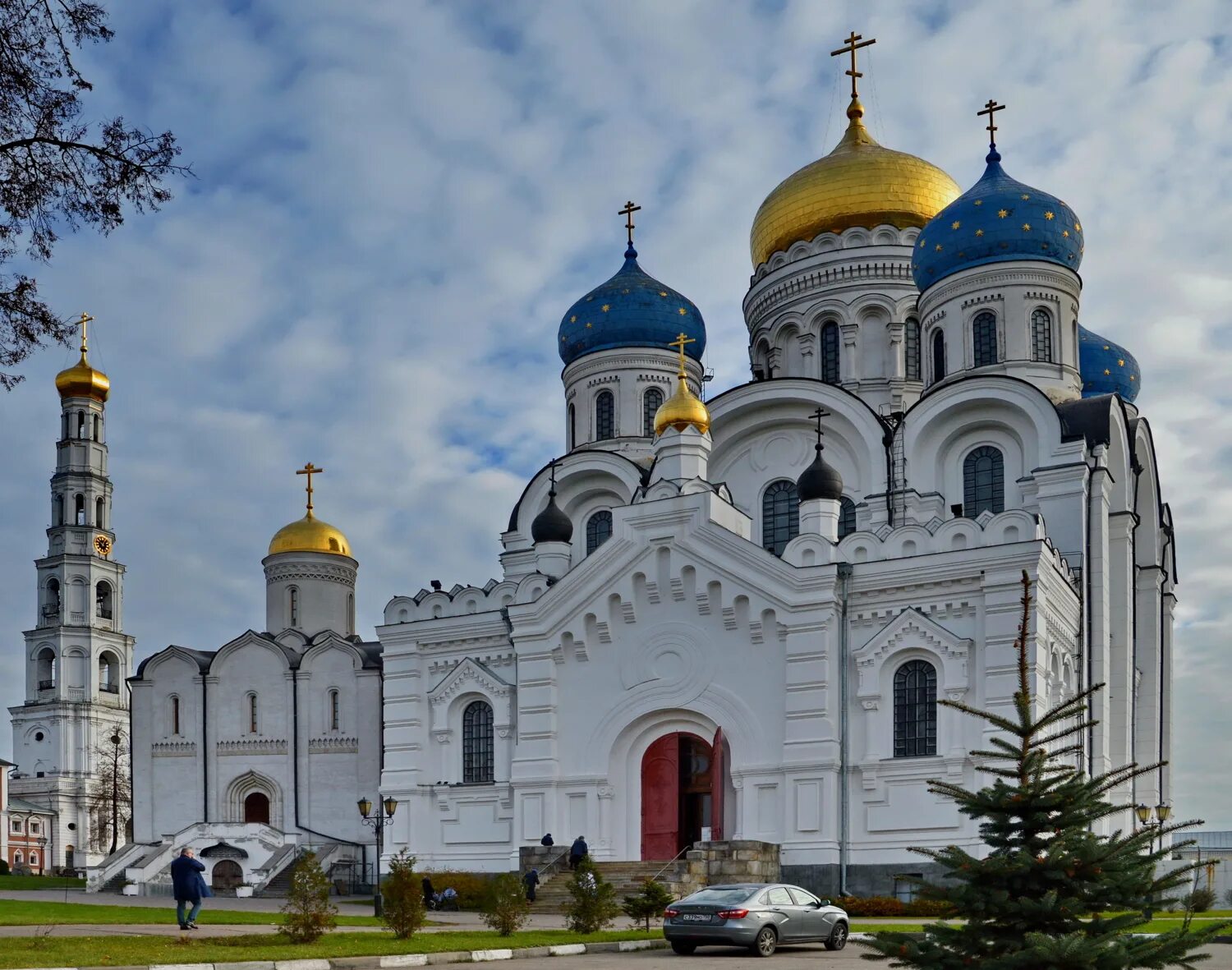 Свято никольский угрешский. Николо-Угрешский монастырь. Свято-Никольский Угрешский монастырь. Дзержинский монастырь Николо Угрешский.