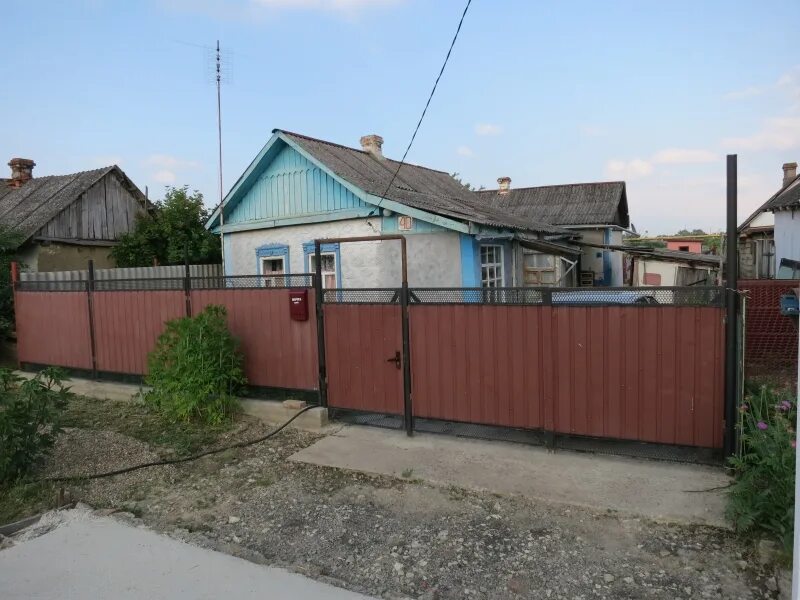 снять дом в крымске на длительный срок