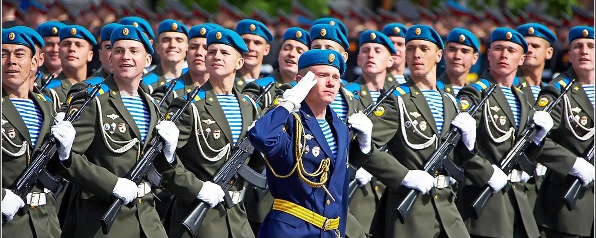 За десантников пехоту за радистов летчиков. Рухло 91 г вдв. Спецназ вдв рввдку. Тельняшка спецназа. Парашютисты морской пехоты.