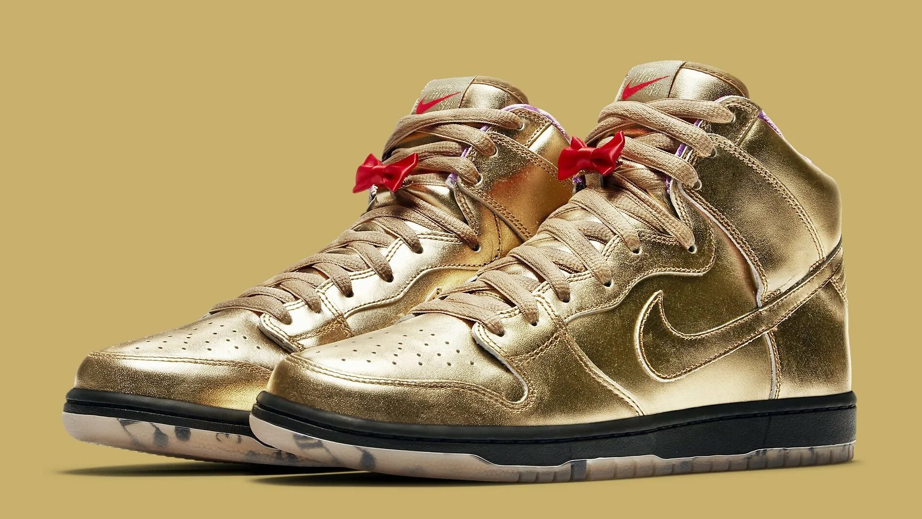 Хай голд. Nike SB Dunk. Nike SB Dunk золотые. Nike Dunk High. Nike Dunk SB High золотые.