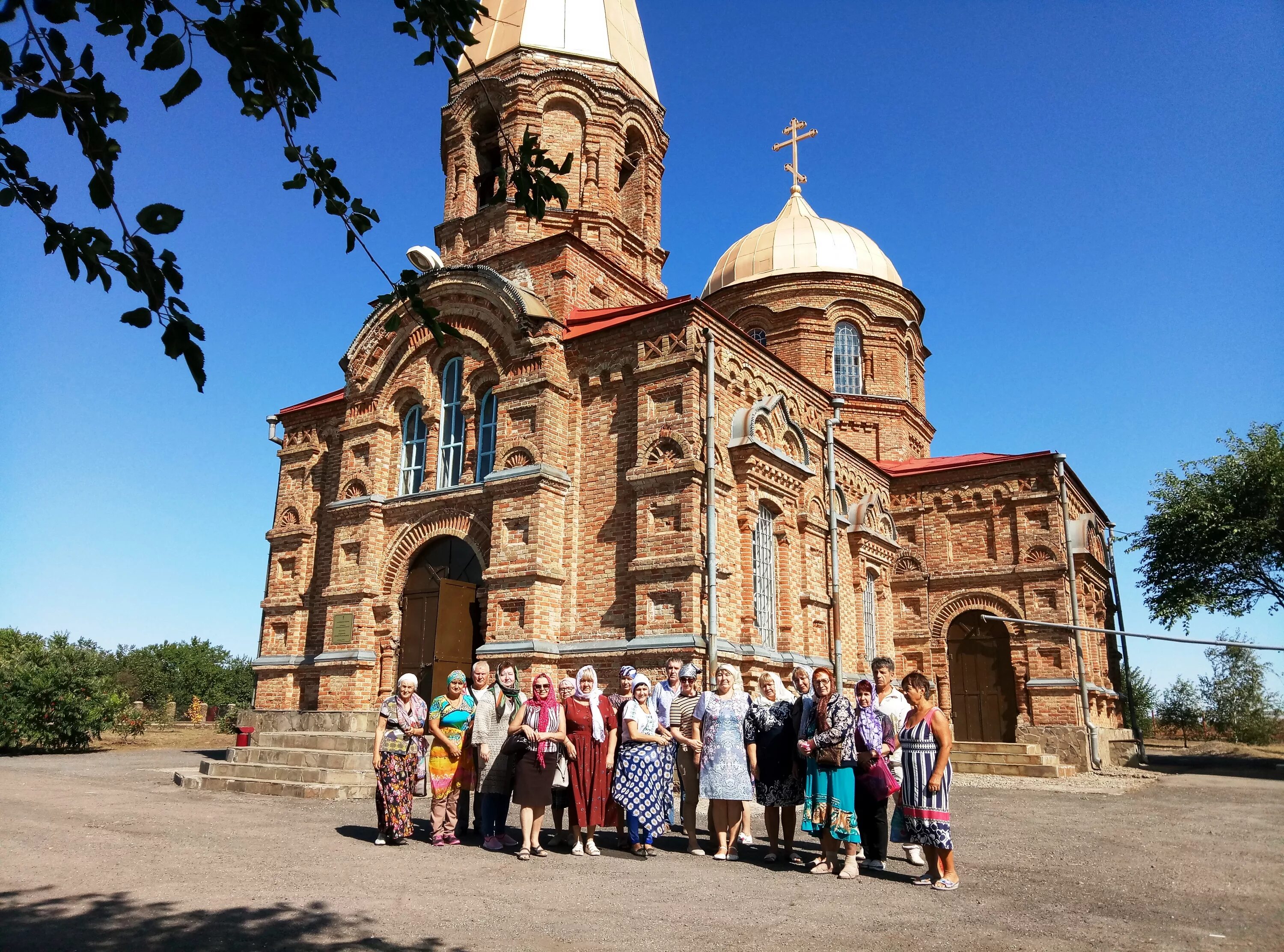 Свято-Георгиевский храм (Новочеркасск). Свято-Георгиевский храм Ростовской области. Георгиевская Церковь Новочеркасск. Никольская Церковь Новочеркасск.