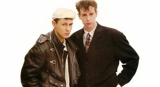 Pet shop boys. Pet shop boys в молодости. Солист пет шоп бойс. Pet shop boys Domino Dancing.