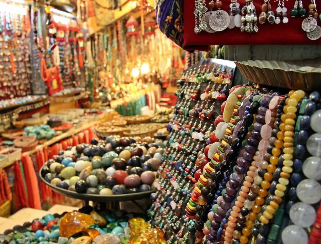 Сувенирный рынок. Иерусалим базар украшения. Индийский рынок. Арабская сувенирная Лавка в Иерусалиме.