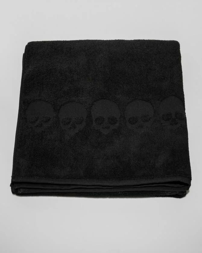Полотенце черное махровое. Черное полотенце. Черное махровое полотенце. Полотенца черного цвета. Черное полотенце с черепом.