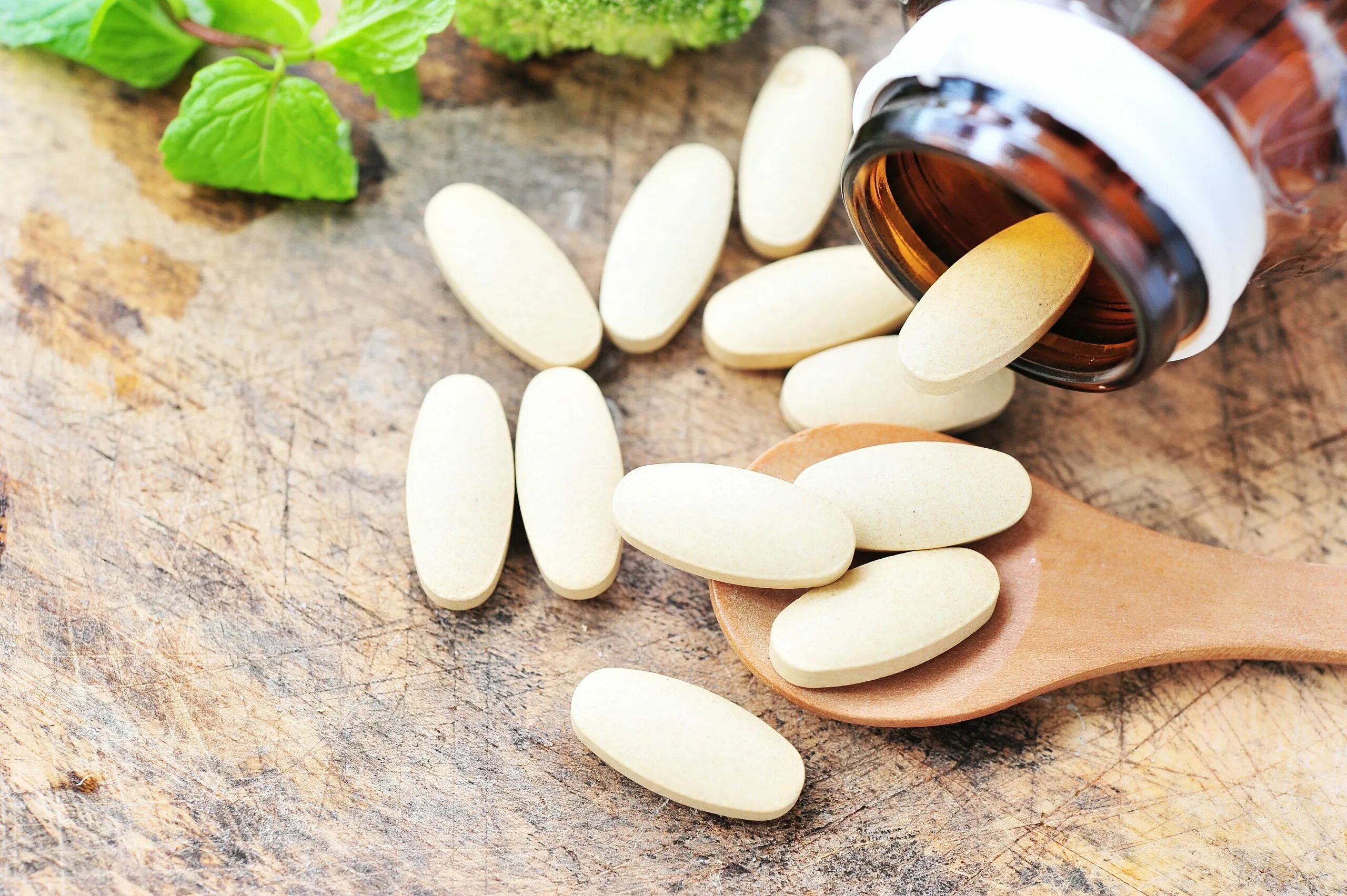 Vitamins dietary supplements. БАДЫ. Биологически активные добавки. БАД таблетки. Витамины таблетки.