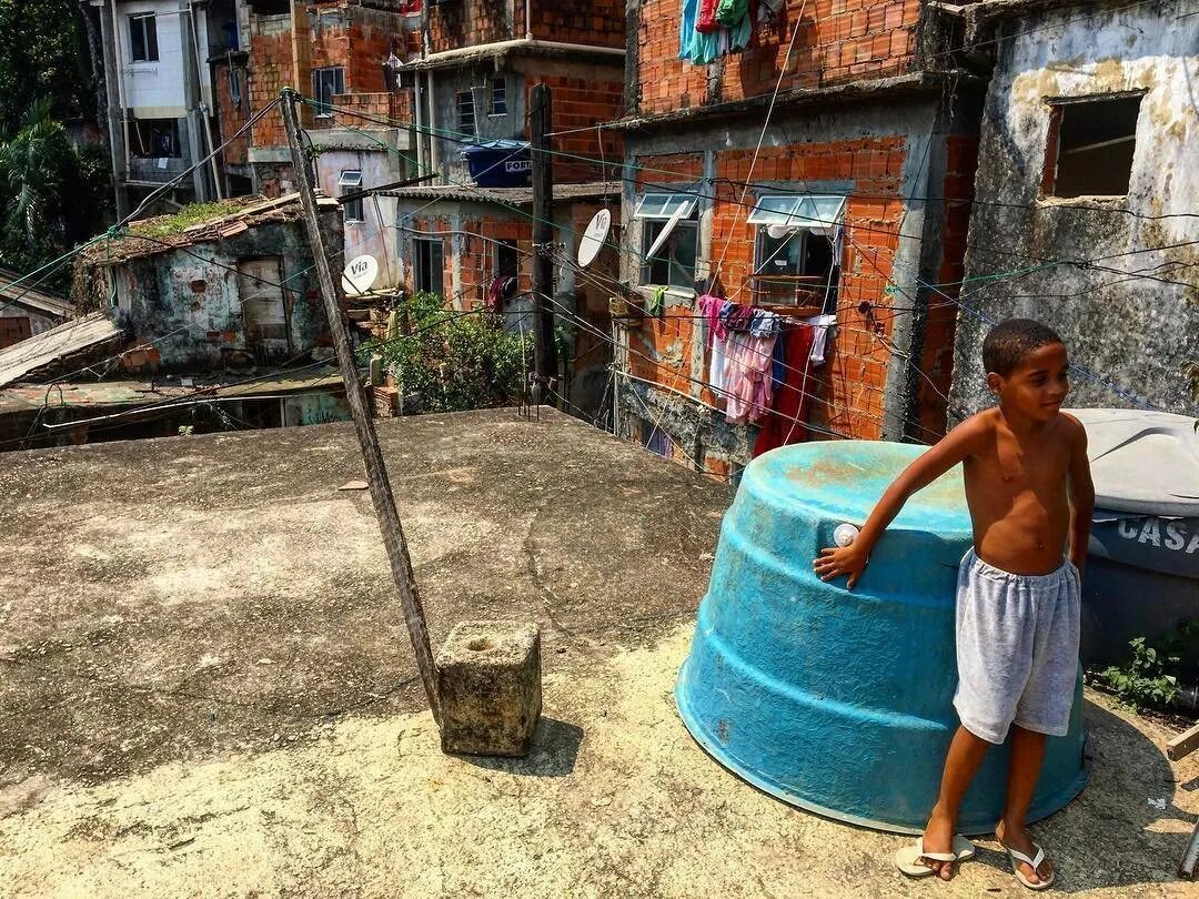 Фавелы Бразилии бедность. Жизнь в трущобах Рио де Жанейро 2018. Рио де Жанейро нищета. Life in rio super