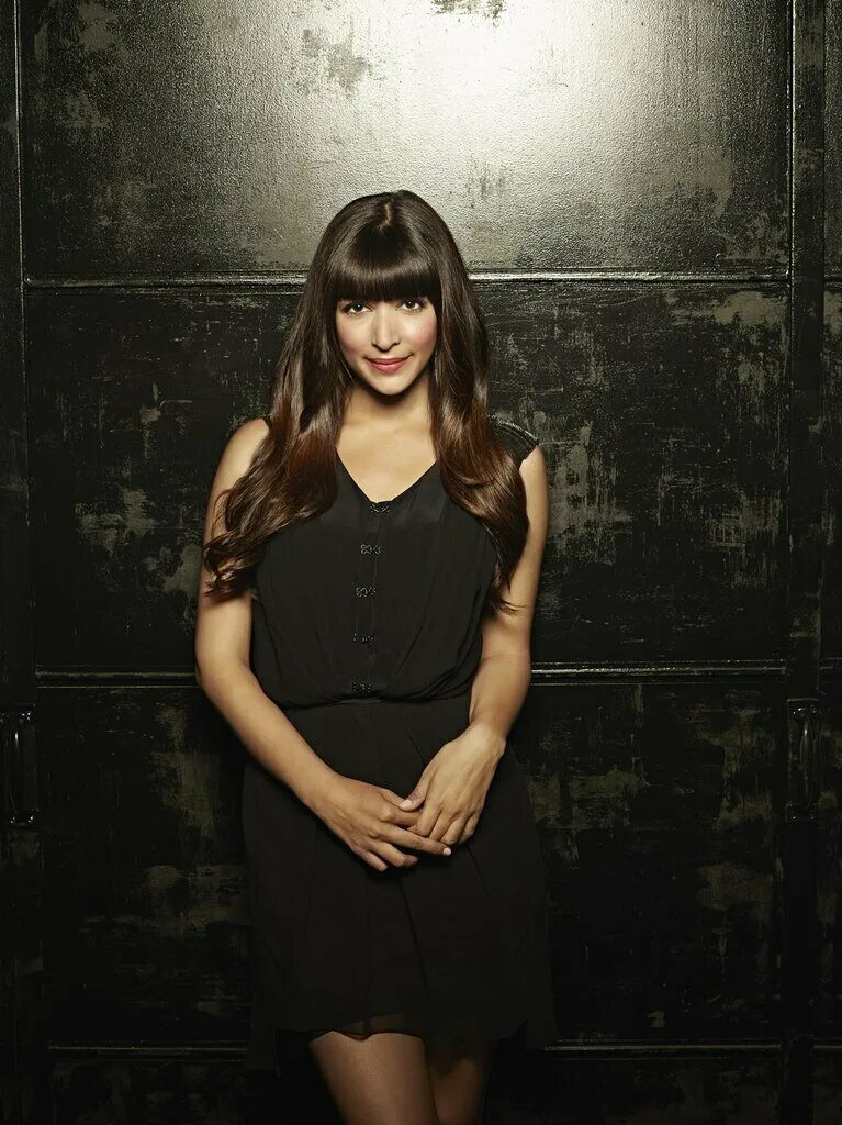 Ханна Саймон. Ханна Саймон новенькая. Ханна Саймон молодость. Hannah Simone 2022.