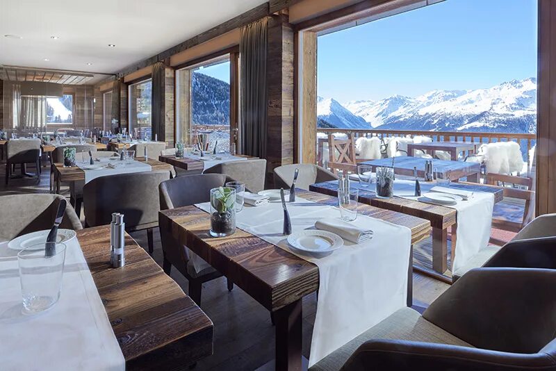 Швейцарский дворик ресторан николо-урюпино. Ресторан swiss. Ресторан swiss house. Ресторан swiss. Fondue tram.