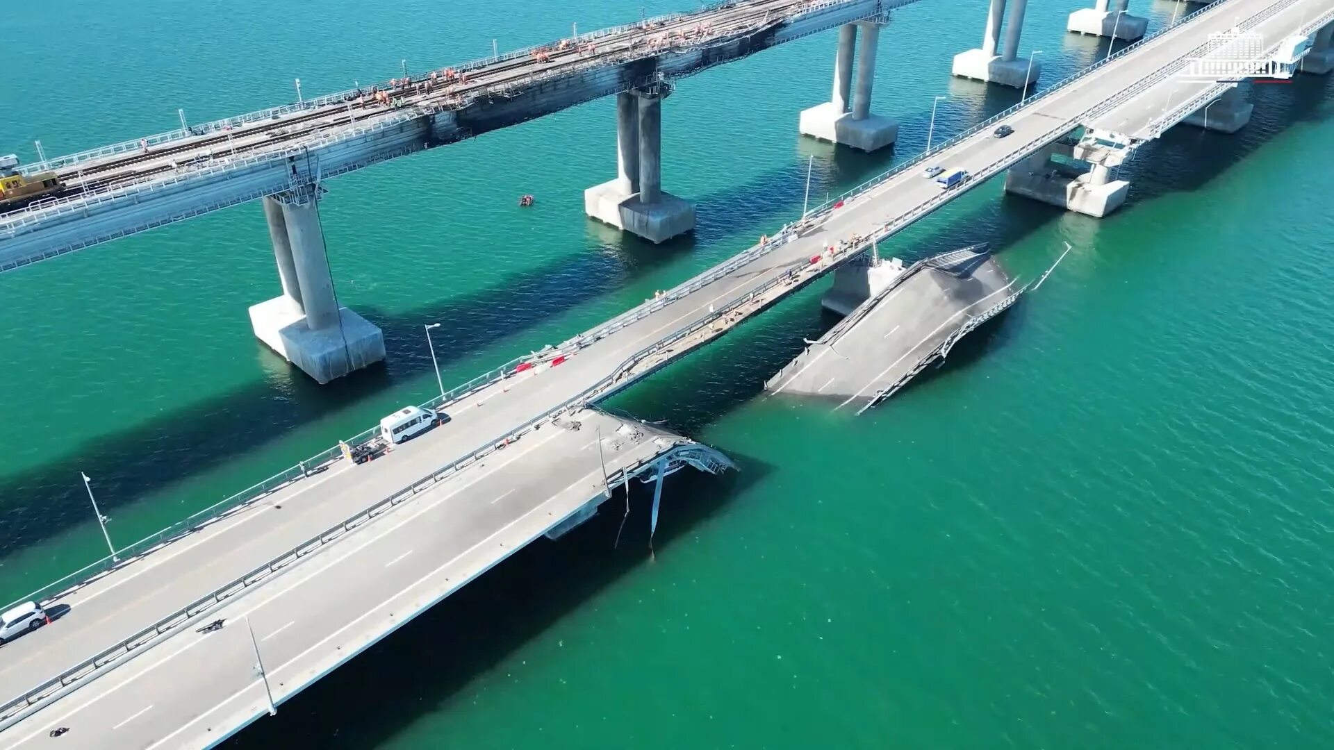 Крымский мост 2023. Крымский мост взорвали 2022. Крымский мост Керченский пролив. Крымский мост сейчас 2022.