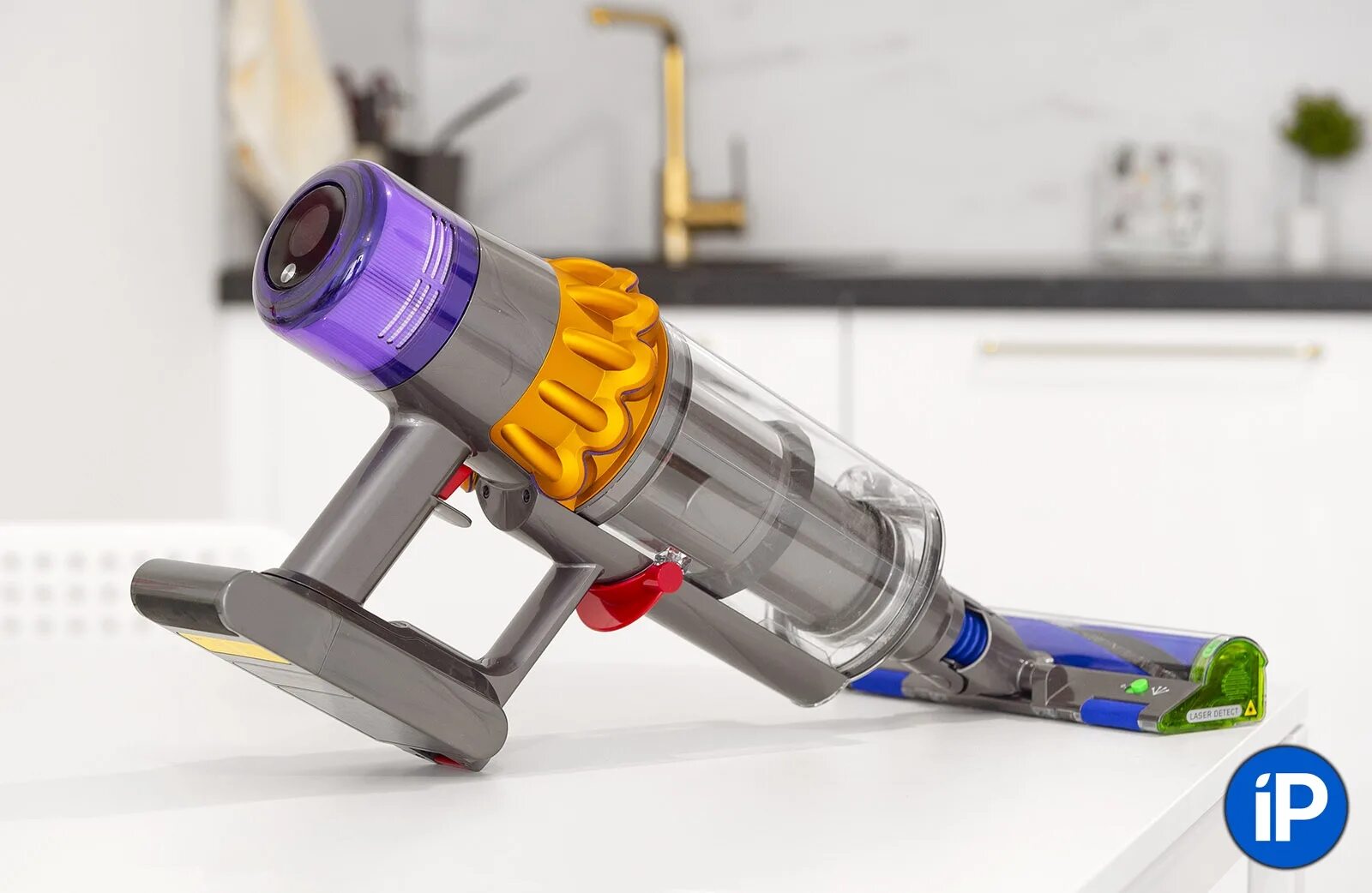 Дайсон пылесос v15. Пылесос Dyson v15 detect absolute Extra. Дайсон v15 Абсолют. Пылесос Dyson v15 detect absolute.