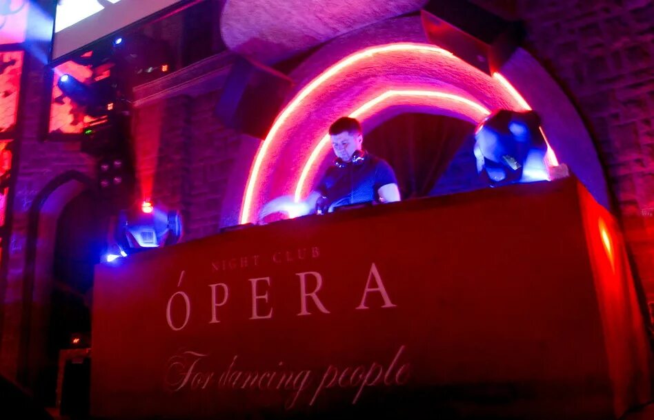 Opera Набережные Челны. Клуб опера. Opera Club Челны. Ночной клуб опера Набережные Челны.