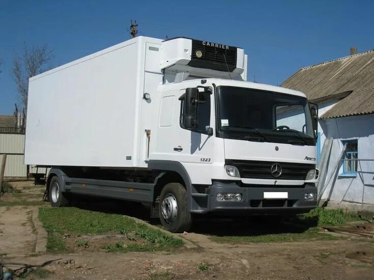 Купить мерседес рефрижератор. Mercedes-Benz Atego, 2006. Mercedes-Benz Atego рефрижератор. Мерседес Атего 2006 года. Мерседес Атего рефрижератор.