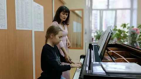 Учителя музыки школы искусств