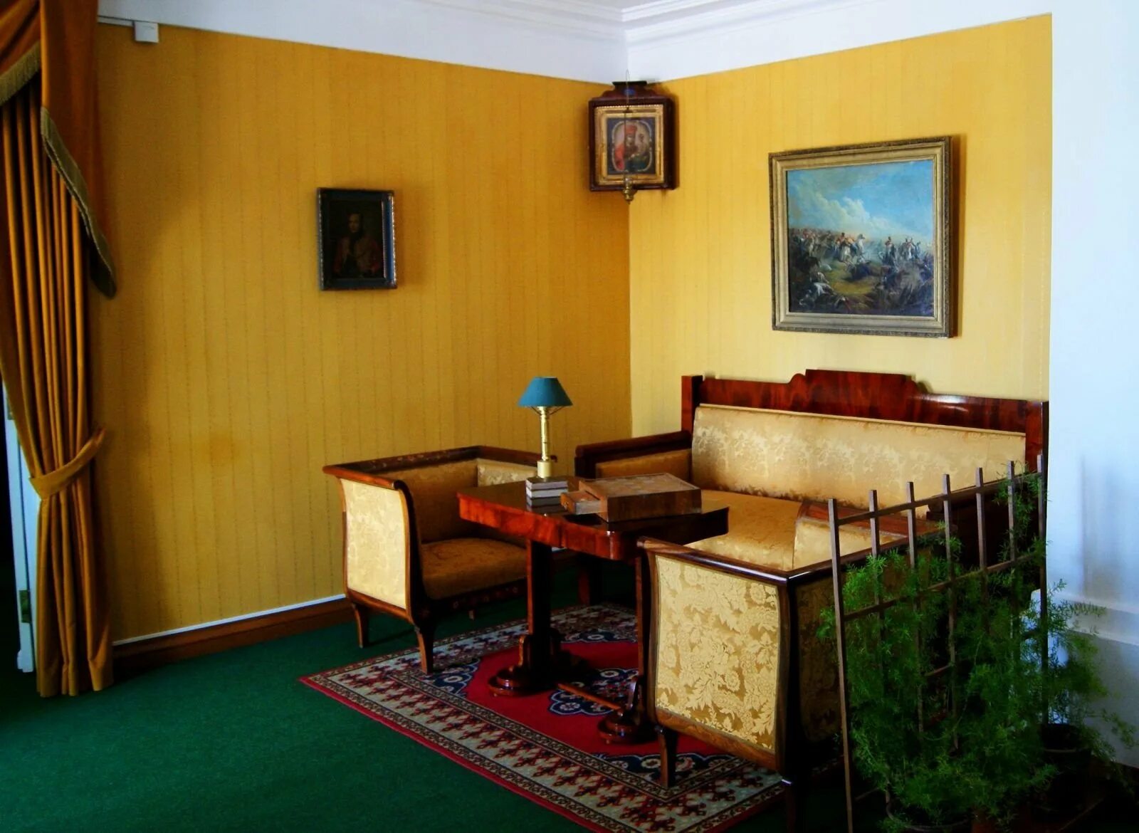 Комната лермонтова в тарханах. Тарханы усадьба лермонтова. Тарханы музей комната лермонтова. Комната лермонтова в тарханах. Барский дом тарханы лермонтова.