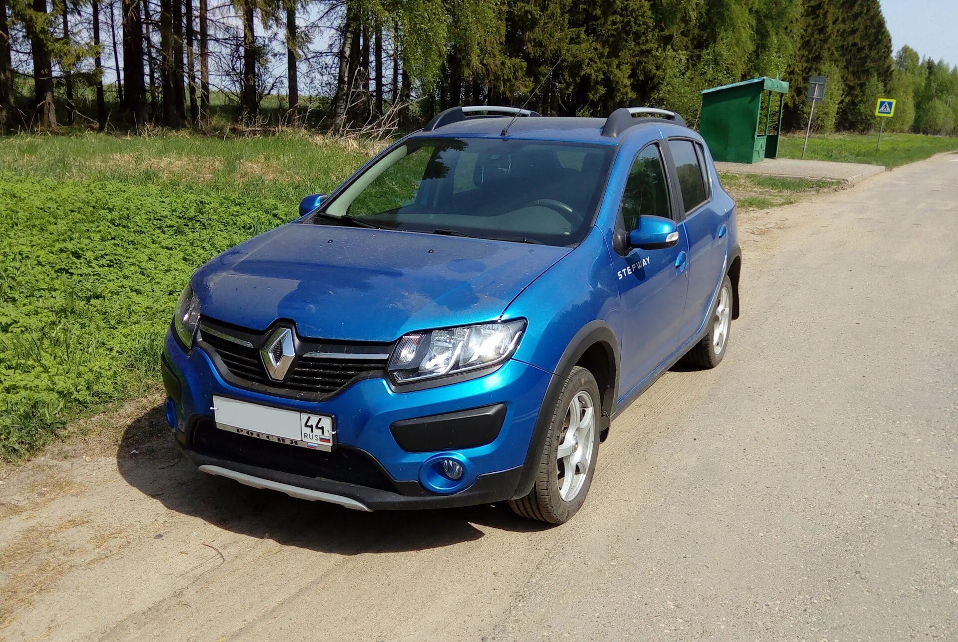 Sandero stepway ii. Рено Сандеро степвей 2. Рено Сандеро степвей 2 2015. Renault Сандеро степвей 2. Логан 2 степвей.