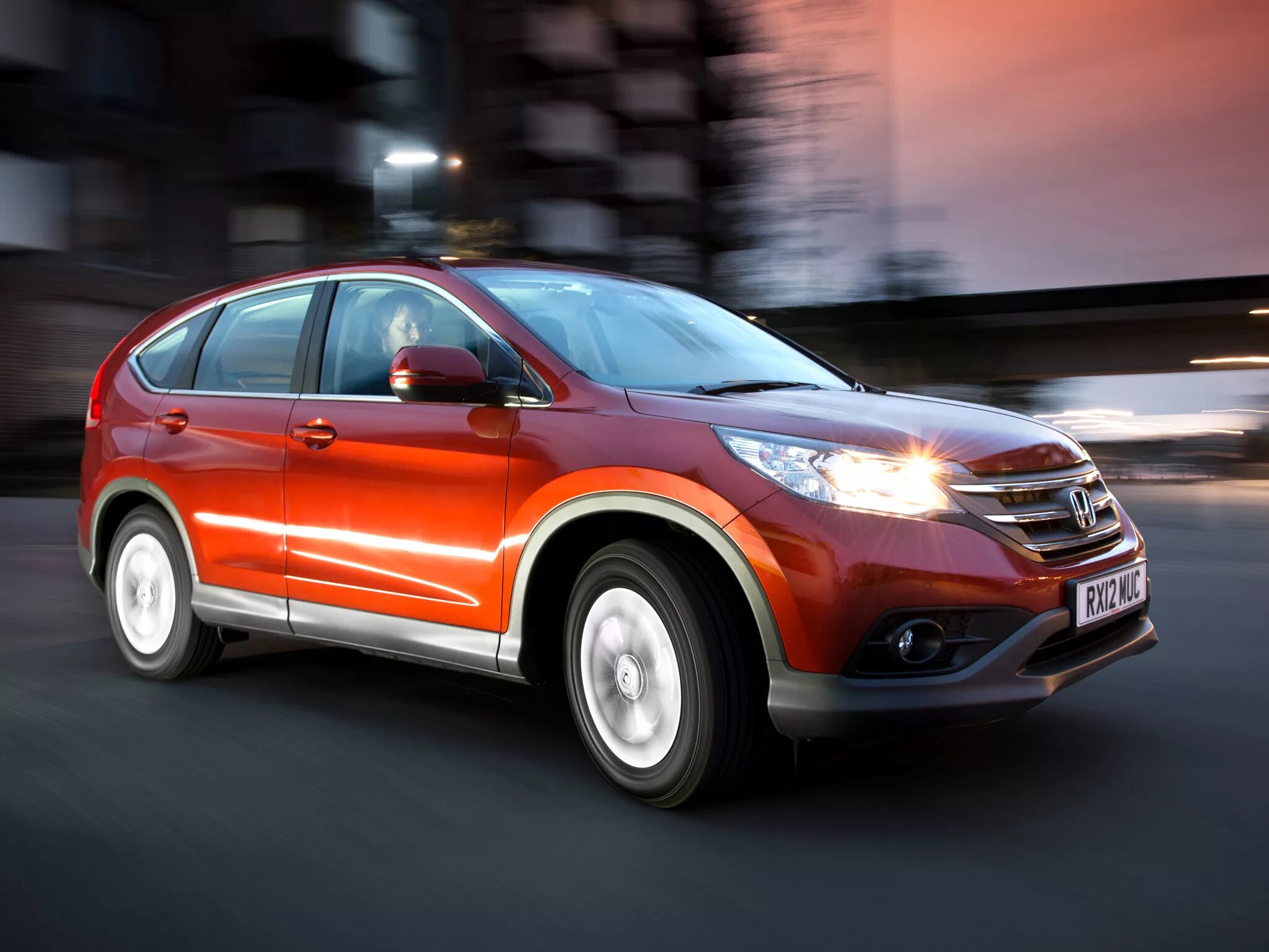 Honda CR-V 2.0. Honda CR-V 1. Honda CRV оранжевого цвета. Honda CR V желтая.