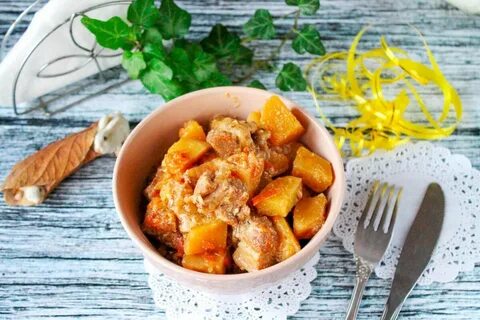 Вкусная картошка со сметаной на сковороде