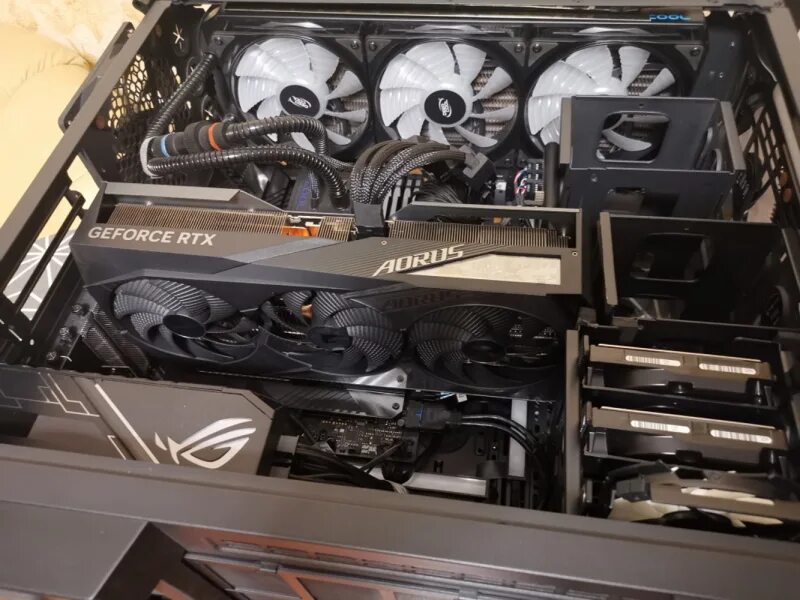 Rtx 4090 gigabyte aorus. RTX 4090 AORUS. AORUS GEFORCE RTX™ 4090 Master 24g. RTX 4090 Gigabyte Waterforce 24g. Alphacool Core GEFORCE RTX 4090 Master mit Backplate v2.