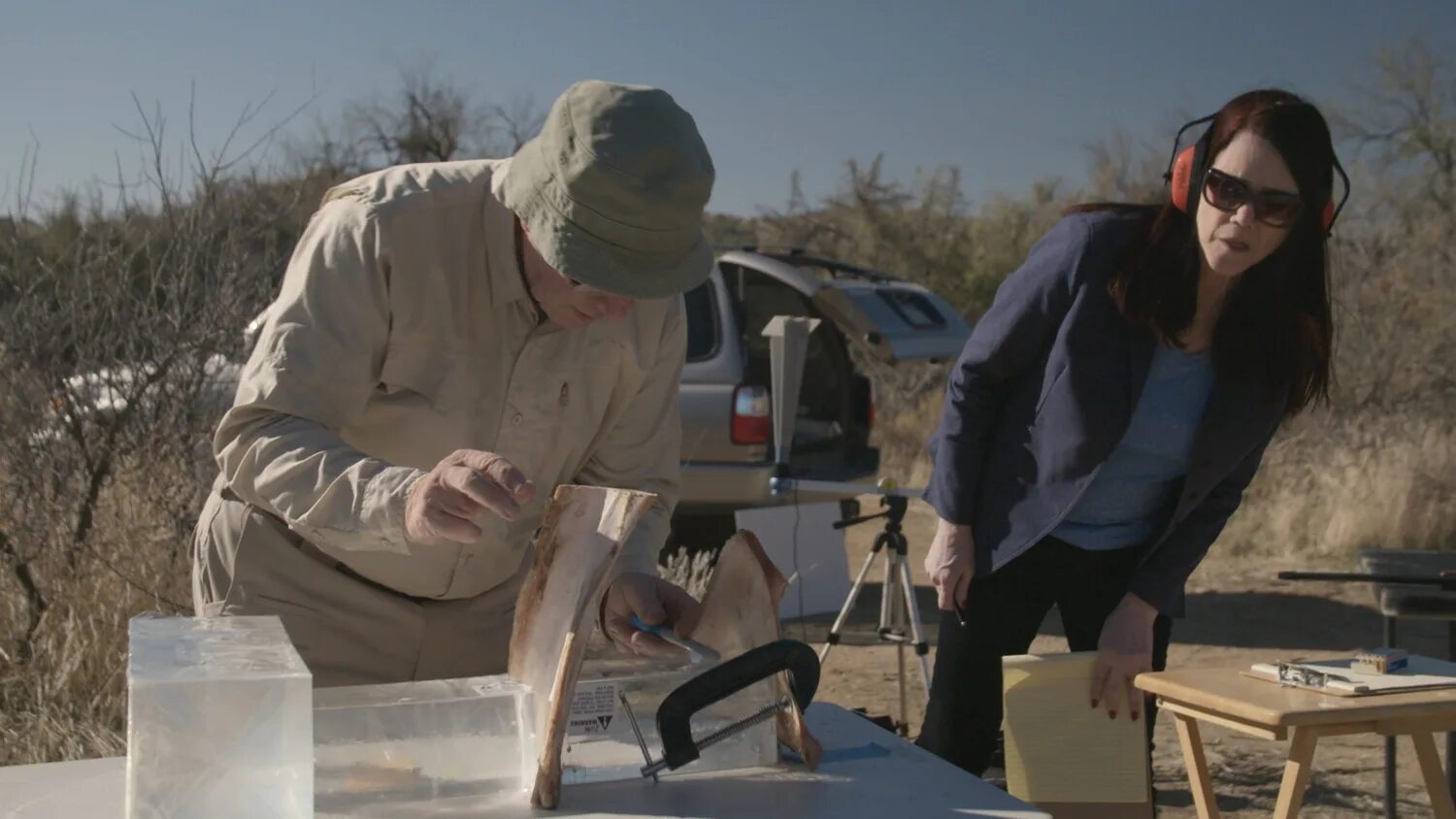 Кристиан питре наемный убийца. Прирожденные убийцы фильм 1994. Охрана тюрьмы. Сильнейшего убийцу переносят. Следственный эксперимент.