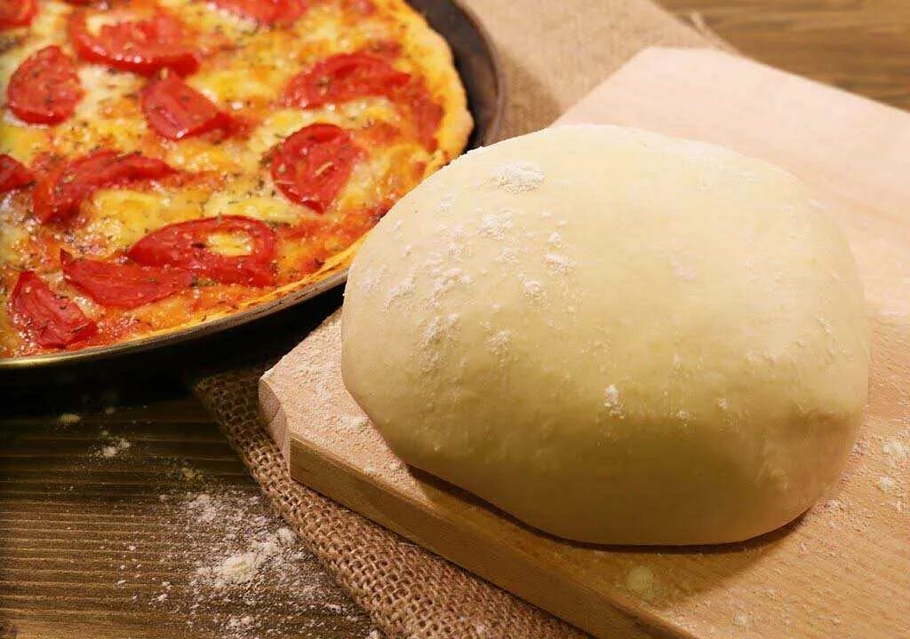 Холодное тесто для пиццы. Тесто. теста для пиццы. тесто для пиццы вкусное и мягкое. готовое тесто для пиццы.