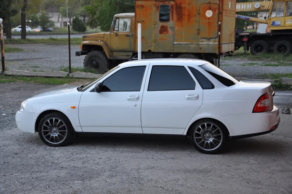 диски R17 Lada Приора хэтчбек, 1,6 л, 2011 года колёсные диски DRIVE2