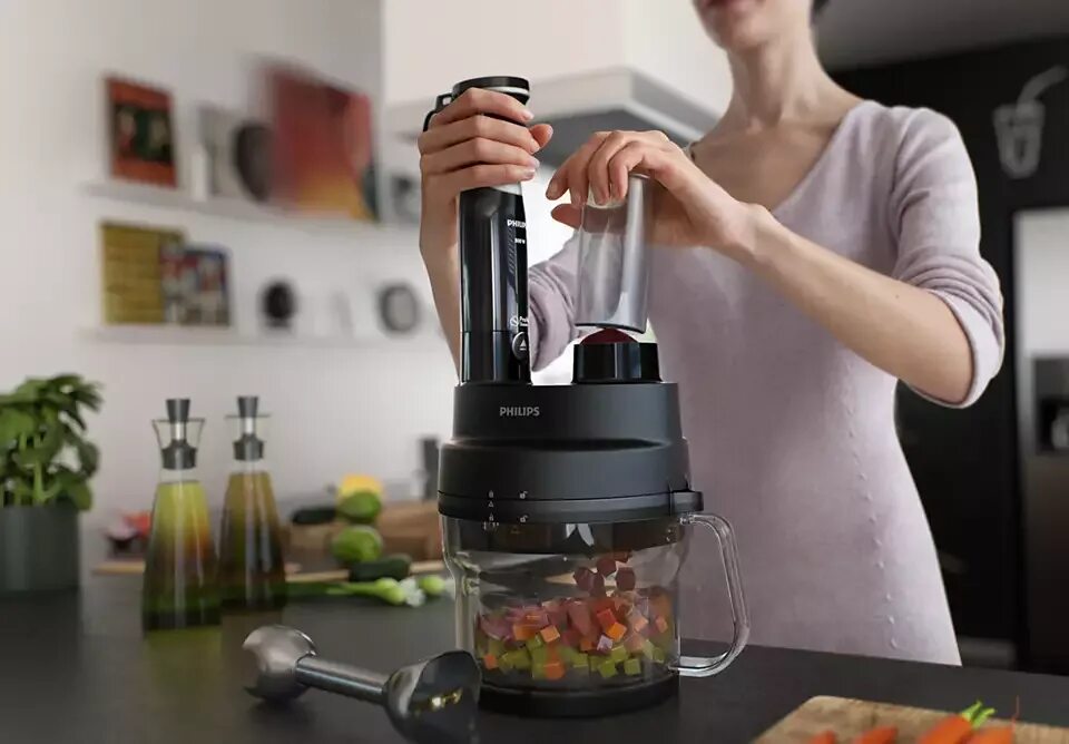 Как работает блендер видео. Philips hr 1679/90. блендер philips hr 1679/90. philips hr 1659. кухонный блендер комбайн измельчитель филипс.
