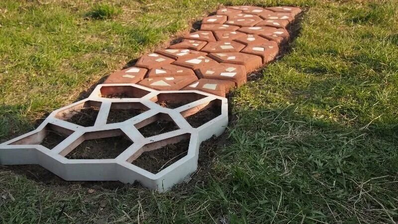Садовая дорожка из пеноплекса своими руками. Декоративная дорожка на даче. Форма садовая дорожка 440х440х40. Дорожка в сад. Садовая дорожка из пеноплекса своими руками.