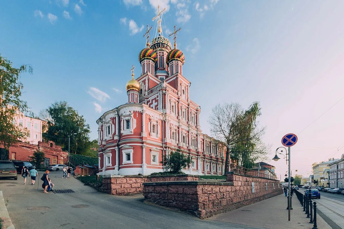 Церковь нижний новгород сайт. Строгановская Церковь Нижний Новгород. Строгановское Барокко в Нижнем Новгороде. Храм на рождественской Нижний Новгород. Нижний Новгород Строгановская Церковь на рождественской улице.