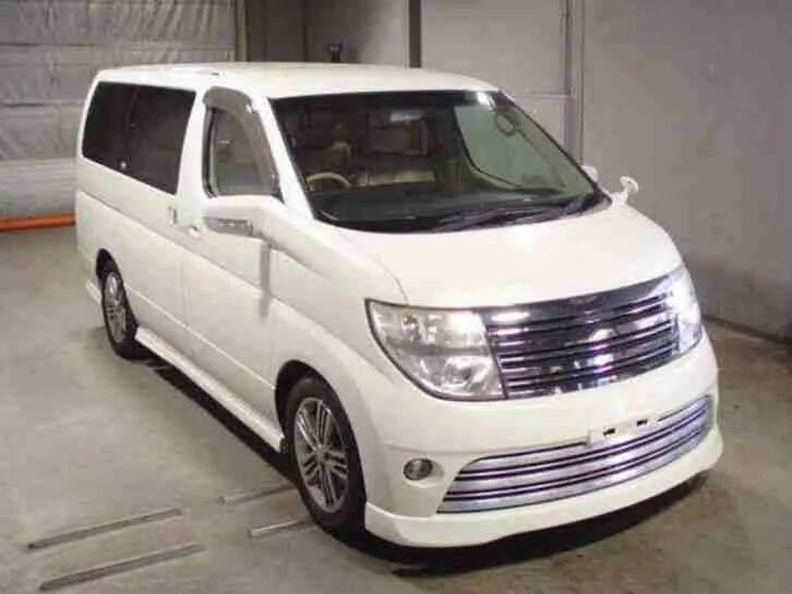 Photos of Autech Nissan Serena Rider Perfomance Spec (C26) 2011 (1280x960)