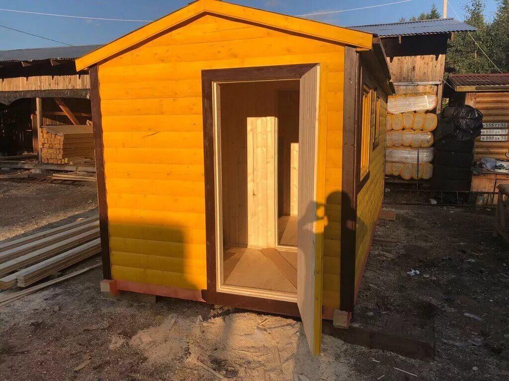Каркасная баня под ключ. Баня бытовка. Готовая баня из бруса. Баня перевозная под ключ. Крыльцо к мобильной бане.