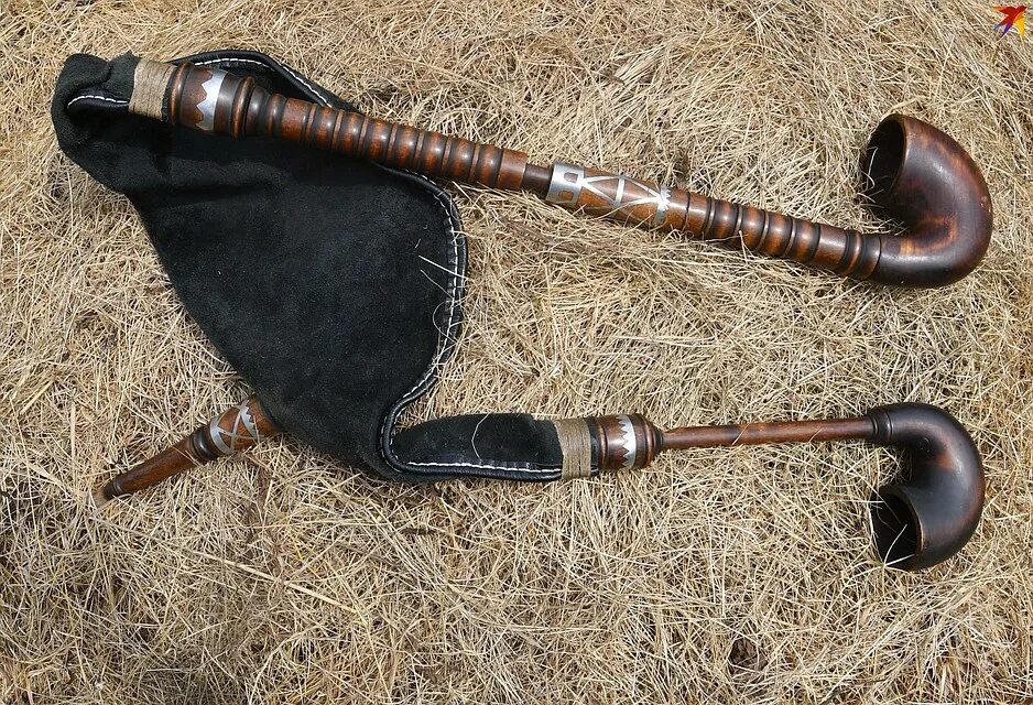 бел инструмент. бел инструмент. бел инструмент. дуда белорусский музыкальный инструмент. цимбалы струнный музыкальный инструмент.