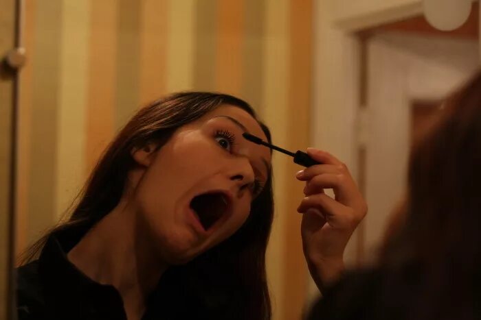 Девушки с открытыми ртами. Удивленная девушка. Почему девушки открывают рот. Tara babcock модель. Галь гадот с открытым ртом.