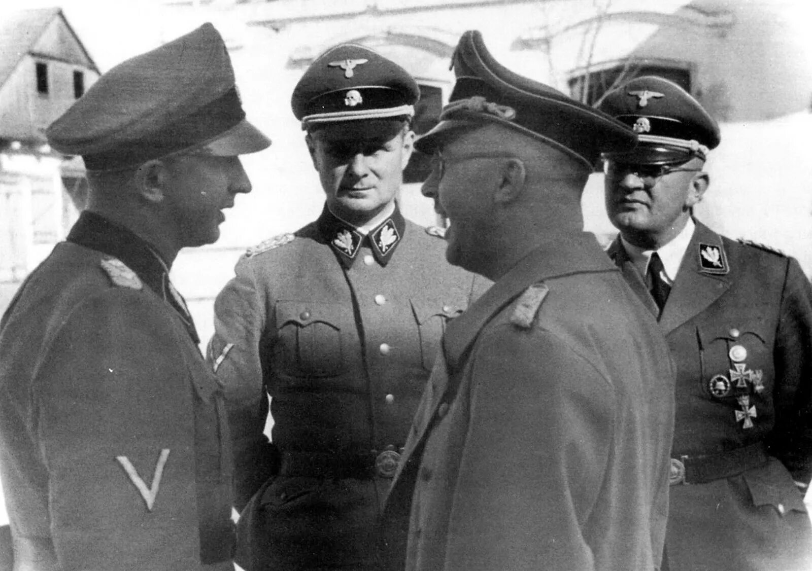 По следам фильма "17 мгновений весны" (часть III) исторический курьер Дзен