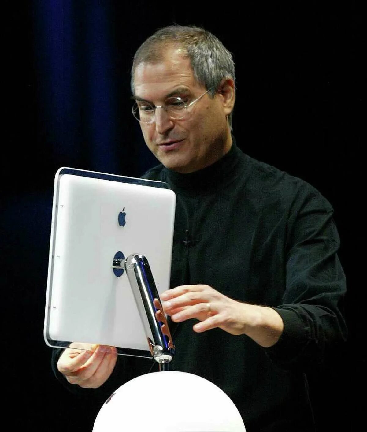 Создатель эппл. Стив джобс. стив джобс apple. создатель айфона стив джобс. стив джобс 2000.