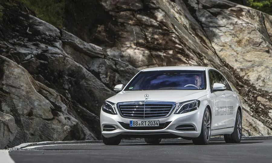 Mercedes benz s 500 2021 салон. Мерседес с 500 2022. Mercedes benz s580. Мерседес s 2022. Mercedes s class 500 2022.