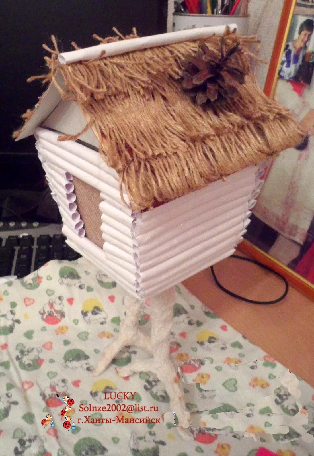 Избушка на курьих ножках поделка из картона. Избушка бабы-яги. Как сделать избушку из картона своими руками. Домик из бумажных бревен. Пряничная избушка бабы яги.