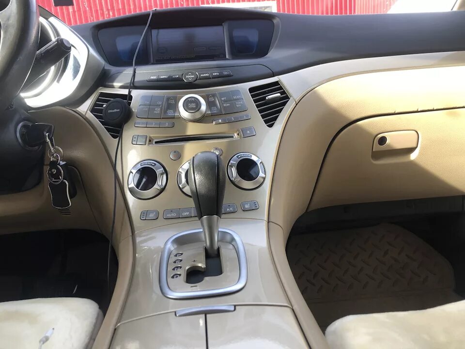 Субару трибека 2007 салон. Subaru tribeca 3. Салон субару трибека. Subaru tribeca 2008 салон. Субару трибека 2008 салон.