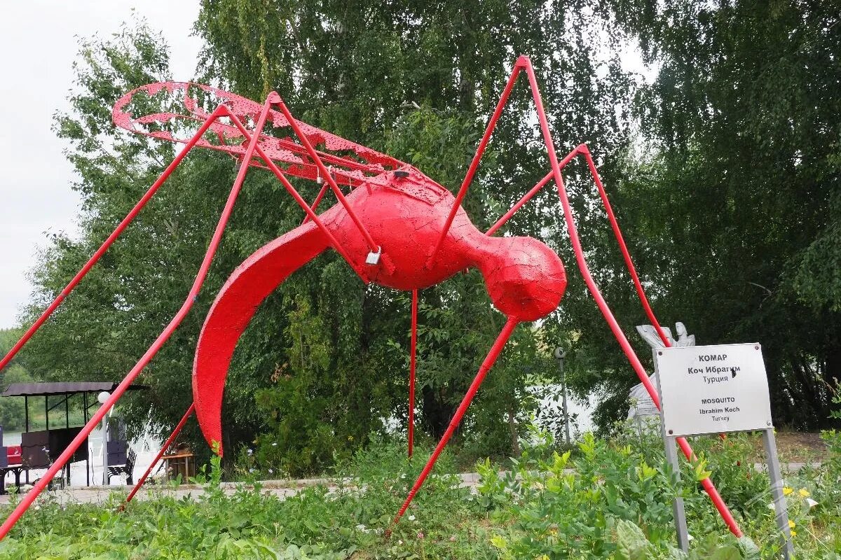 Скульптурный парк легенда. Чистые пруды Пенза парк Легенда. Чистые пруды Пенза скульптуры. Чистые пруды скульптурный парк. Парк скульптур Легенда в Пензе.