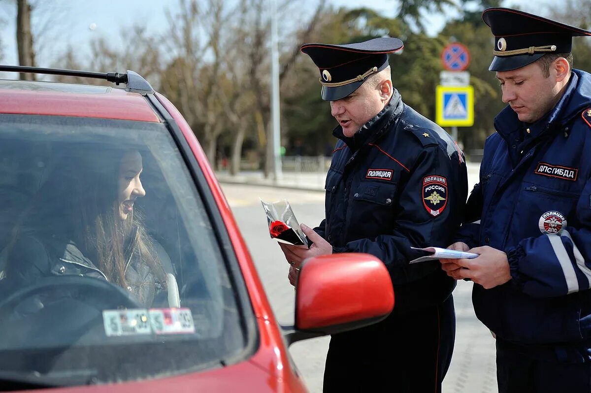 Рефералка некст рп. Розыгрыш омон. Шоу розыгрыш годы. Полицейский для розыгрыша. Голос полиции.