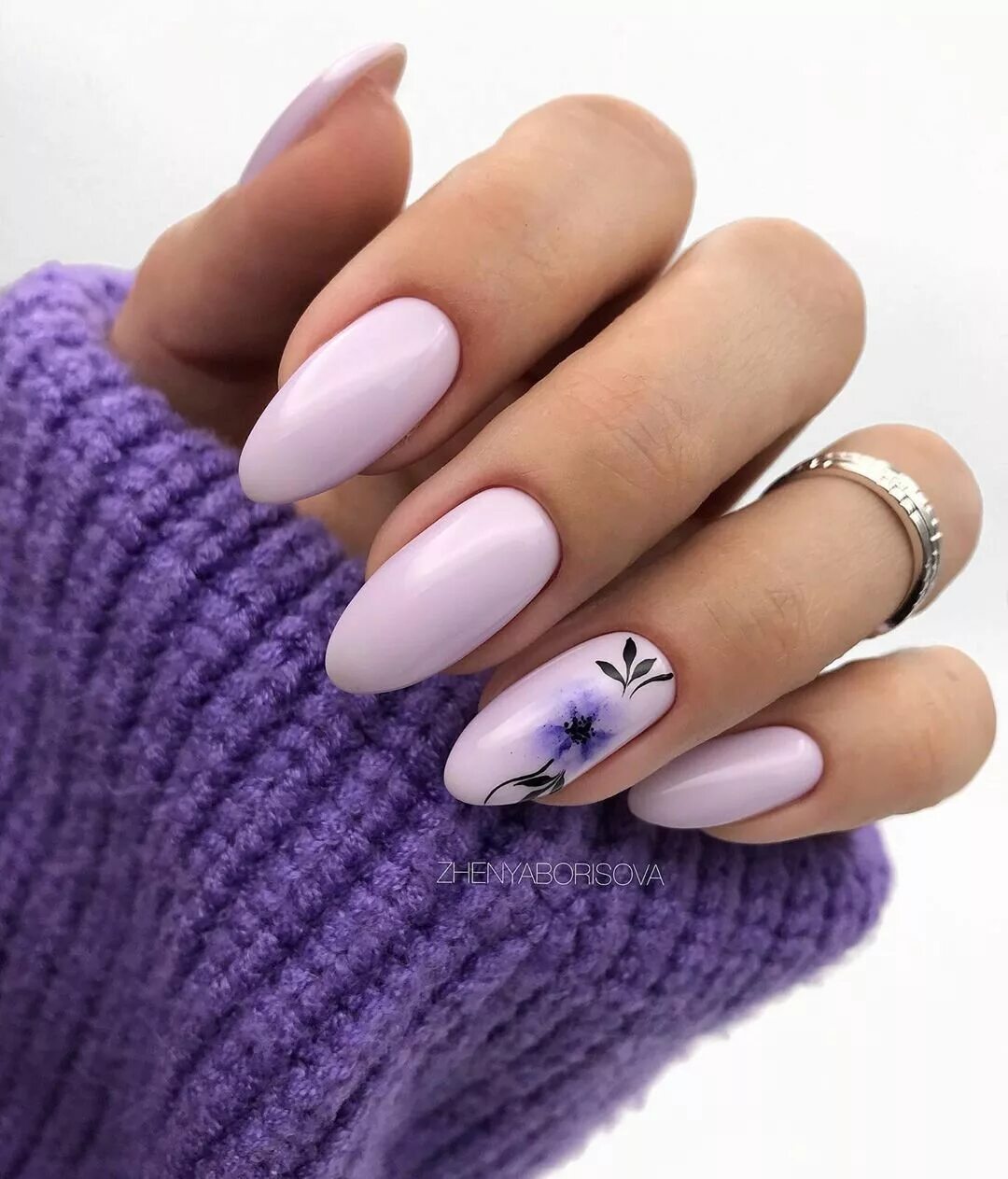 дизайн ногтей. маникюр на миндалевидные ногти. дизайн ногтей молодежный миндальные. маникюр персикового цвета. ногти красивые молодежные.