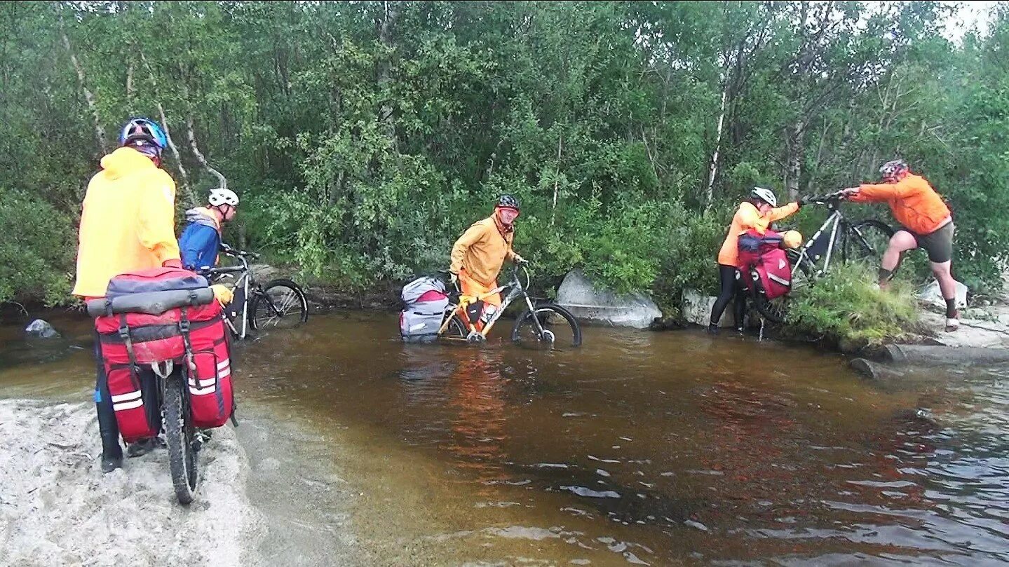 Переход реки вброд. Перейти реку. Идти в брод. Брод и вброд.