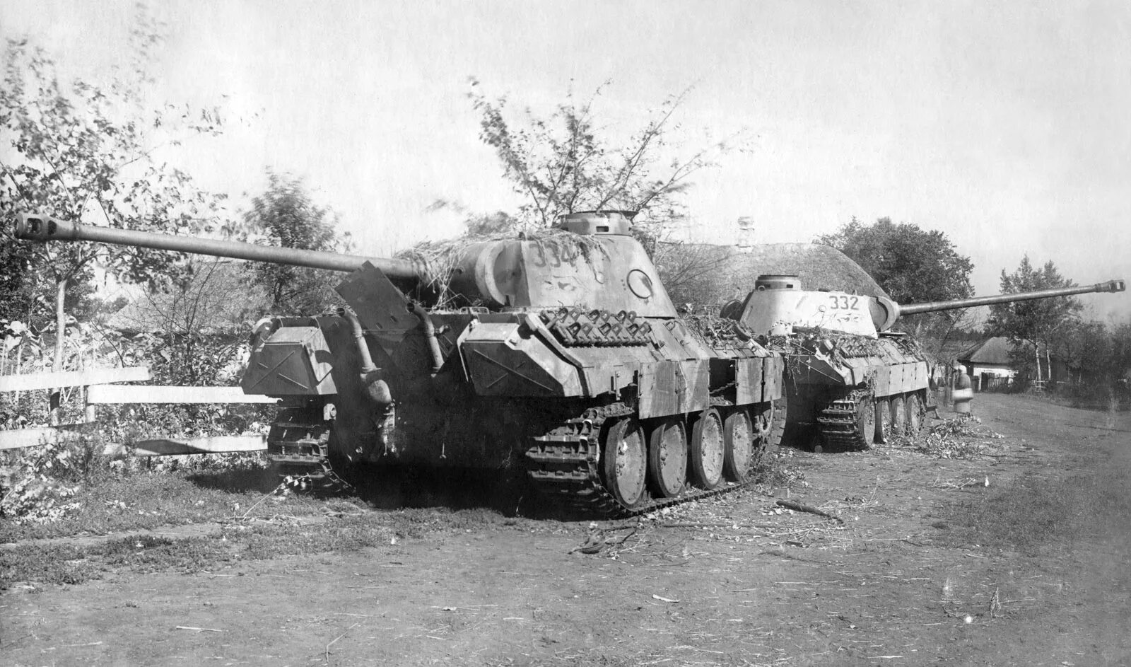 Немецкие танки 1943 года. Танки пантера дивизии Великая Германия. Пантера Ausf d Курск 1943. Танк пантера 1943г. Пантера Ausf. D 1943.